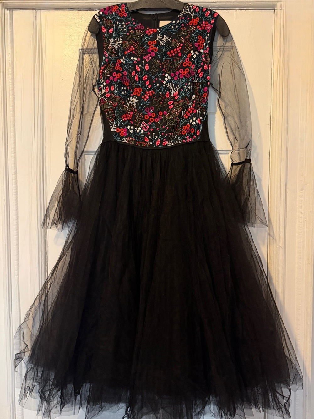 Carolina Herrera Black Tulle Formal Dress with Colorful Hand Embroidered Bodice - Picture 3 of 10